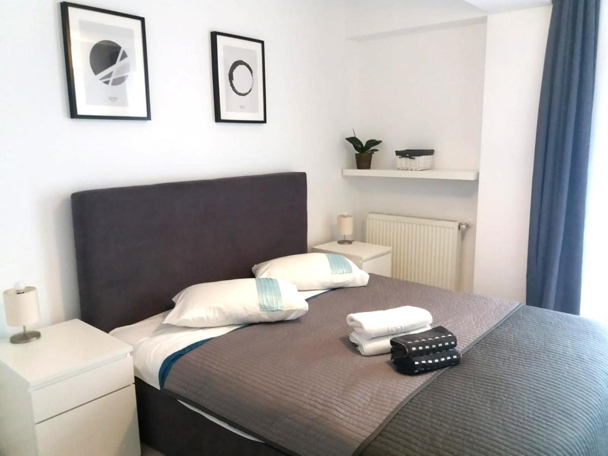 Airport Residence - Apartment Across From Otopeni Airport Extérieur photo